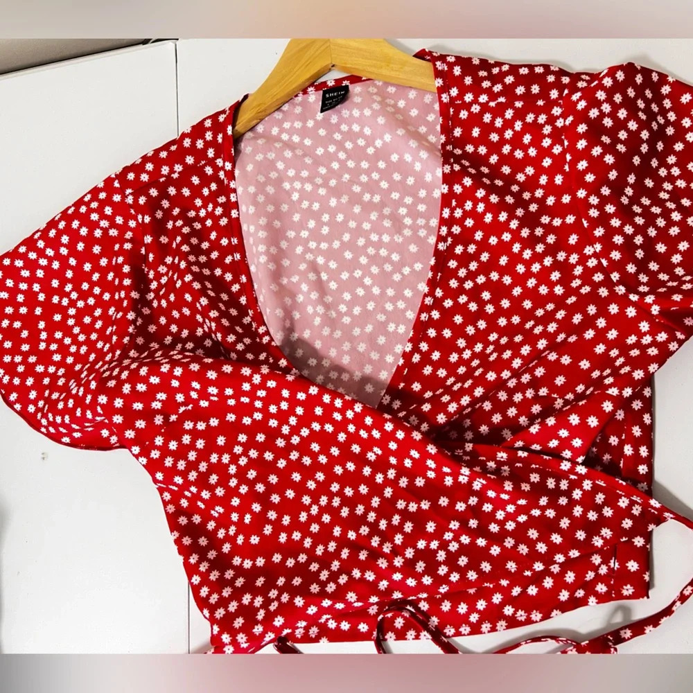 SHEIN Floral Top Size S